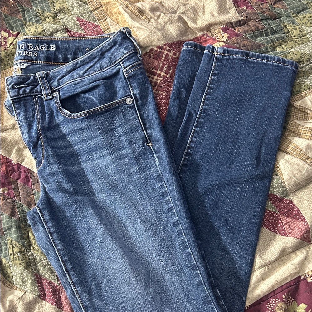 American Eagle Outfitters Women's Classic Blue Straight Leg Jeans